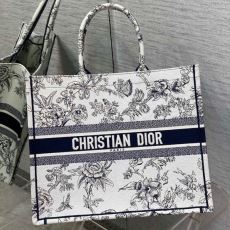 Christian Dior Shopping Bags